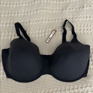 NWT- SKIMS FITS EVERYBODY T-SHIRT DEMI BRA